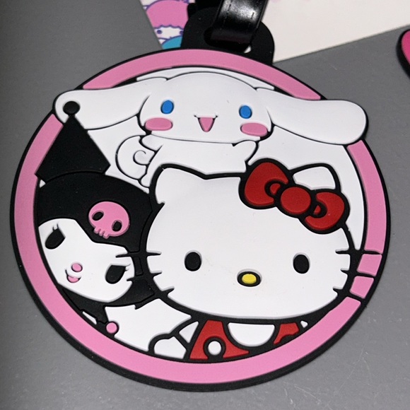 Hello Kitty and Friends bag/luggage tags- set of 2 - Picture 3 of 4